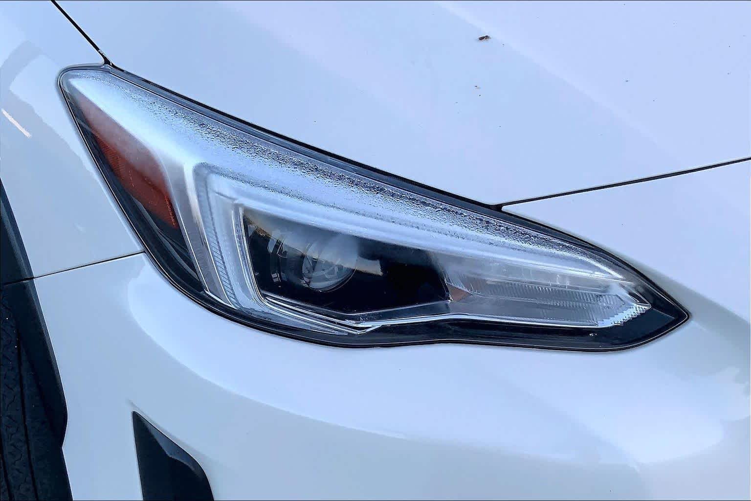 Used 2022 Crystal White Pearl Subaru Limited image 26