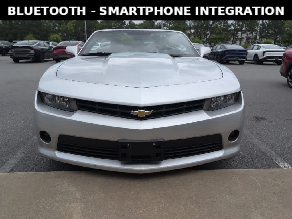 Used 2015 Silver Ice Metallic Chevrolet LT image 2