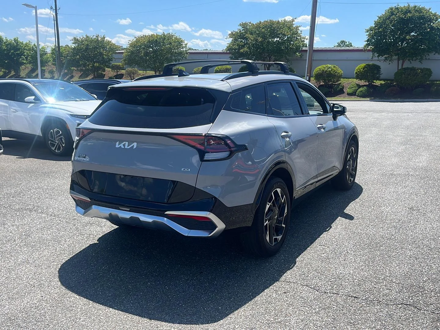 Used 2025 Wolf Gray Kia SX-Prestige image 8