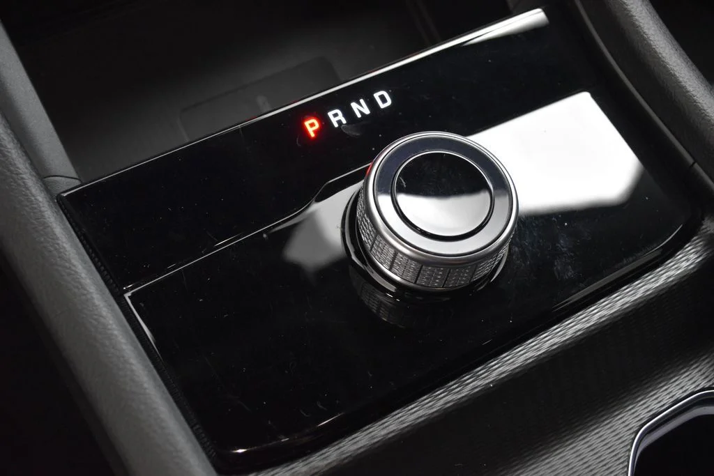 Used 2024 Red Jeep Laredo image 19