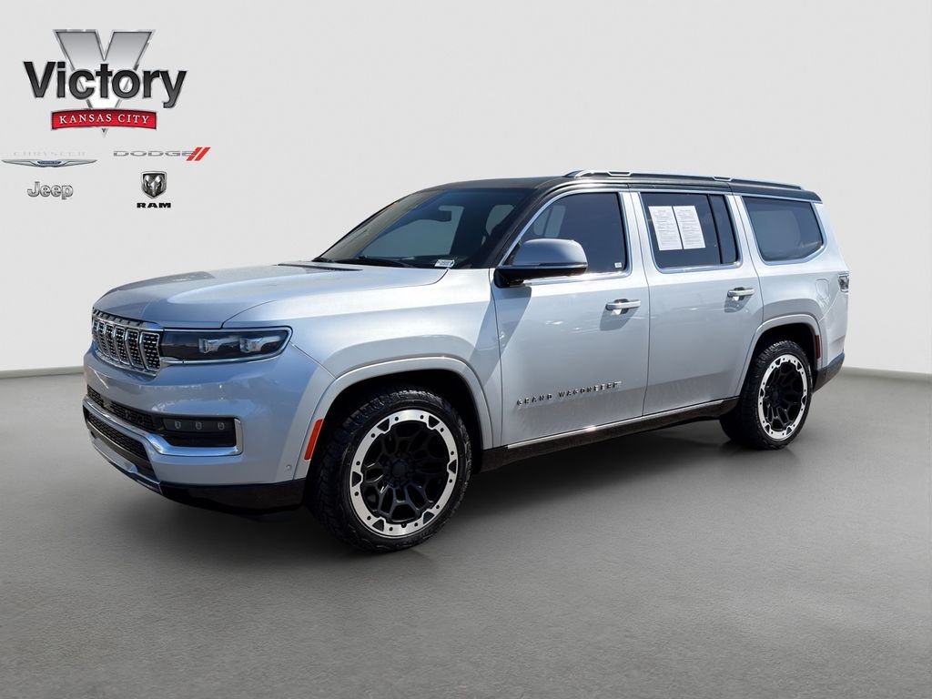 Used 2022 Silver Jeep Series III image 3