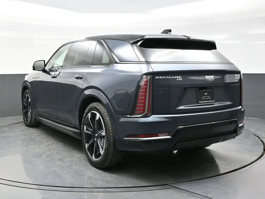 Used 2026 Black Cadillac Premium Sport image 5