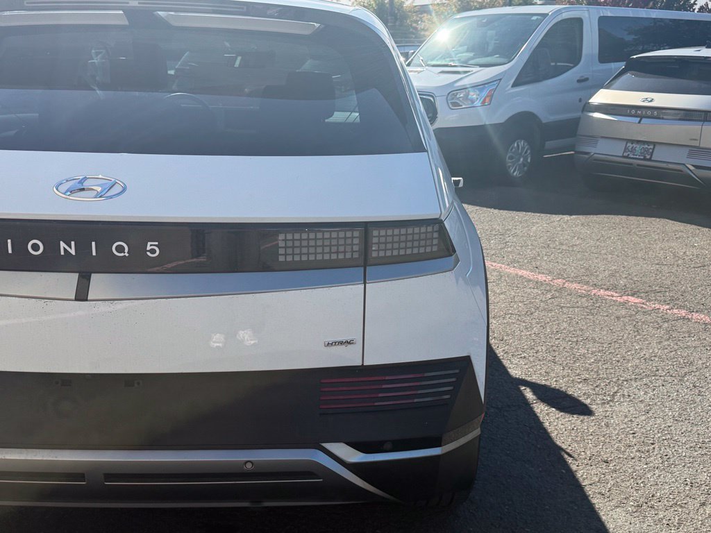 Used 2023 Atlas White Hyundai SEL image 5