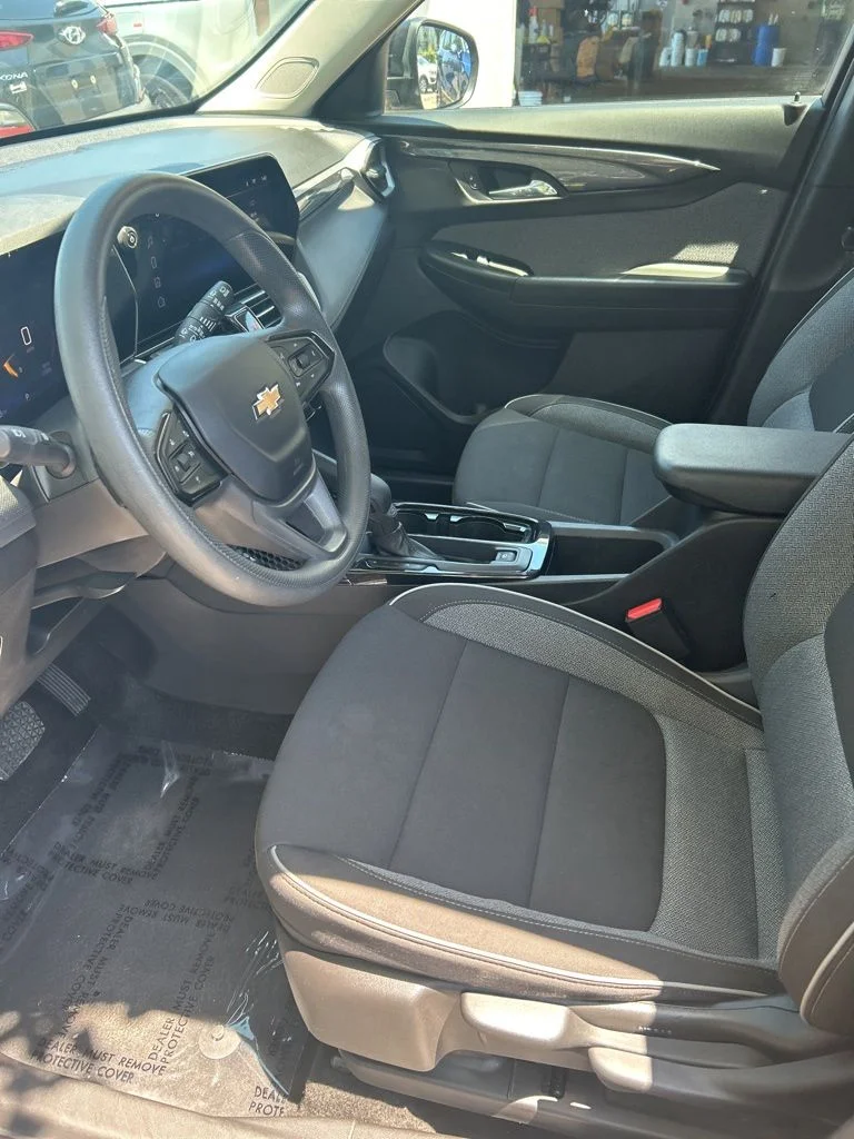 Used 2025 Black Chevrolet LT image 12