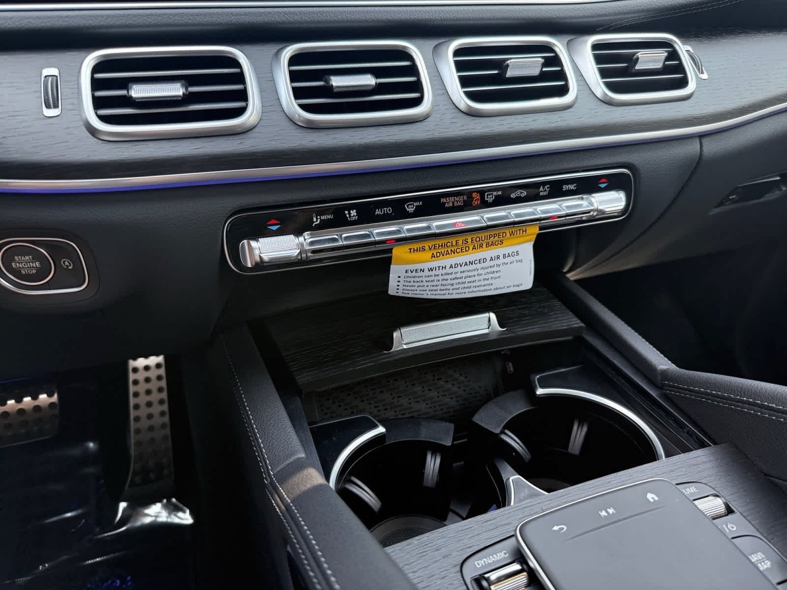 New 2026 MANUFAKTUR Moonlight White Magno Mercedes-Benz GLS 450 image 20