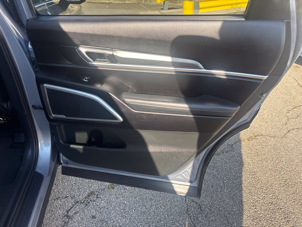 Used 2020 Silver Kia S image 28