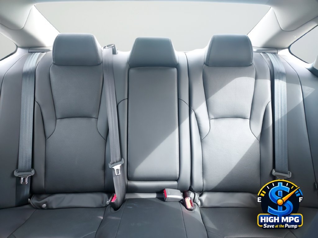 Used 2024 White Honda Touring image 34