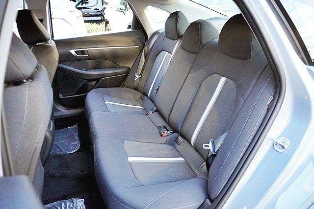 New 2026 Blue Hyundai SE image 24