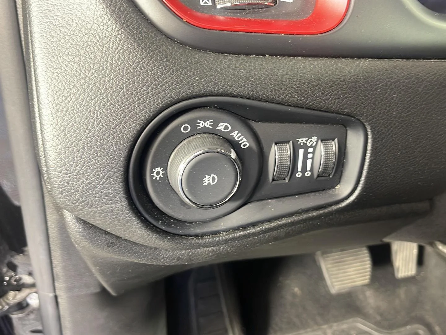 Used 2023 Black Clearcoat Jeep Trailhawk image 15