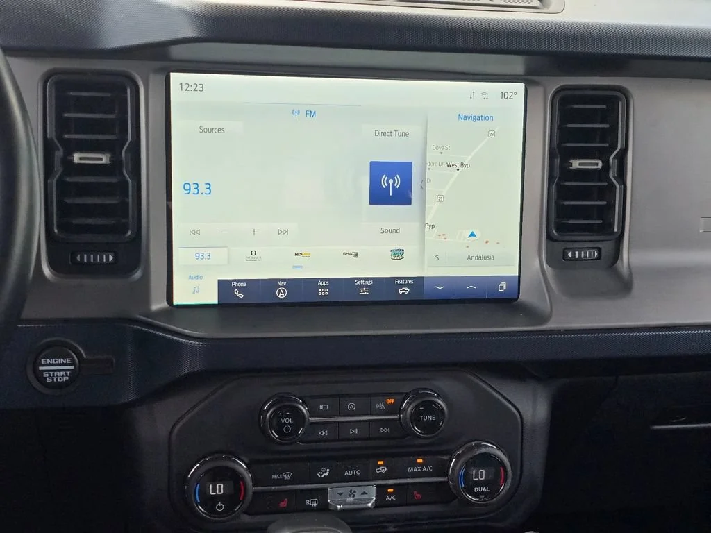 Used 2023 Cactus Gray Ford Base image 17