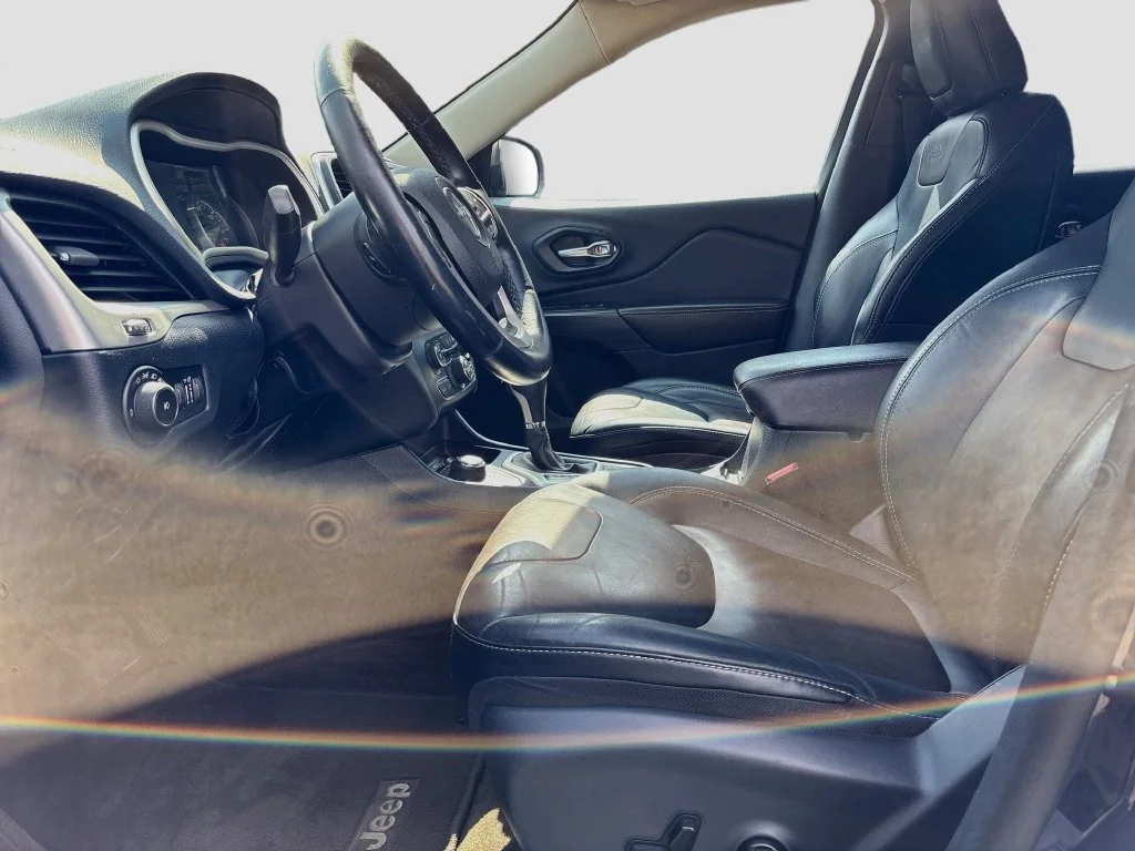 Used 2016 True Blue Jeep Limited image 19