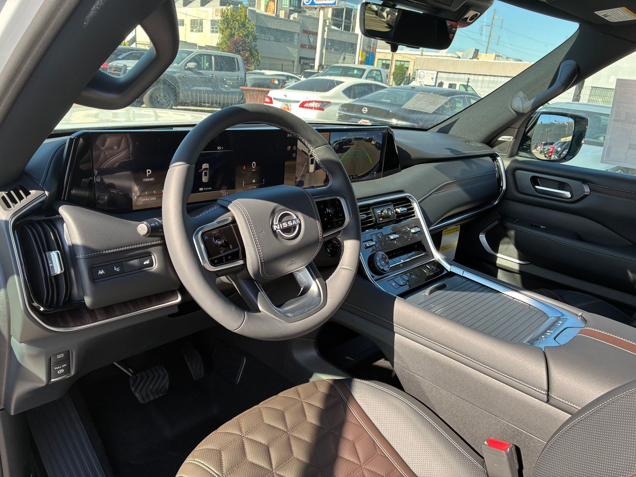 New 2026 Everest White Pearl Tricoat/Super Black Nissan Platinum Reserve image 12