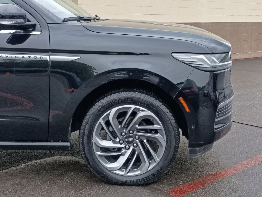 2025 Lincoln Navigator