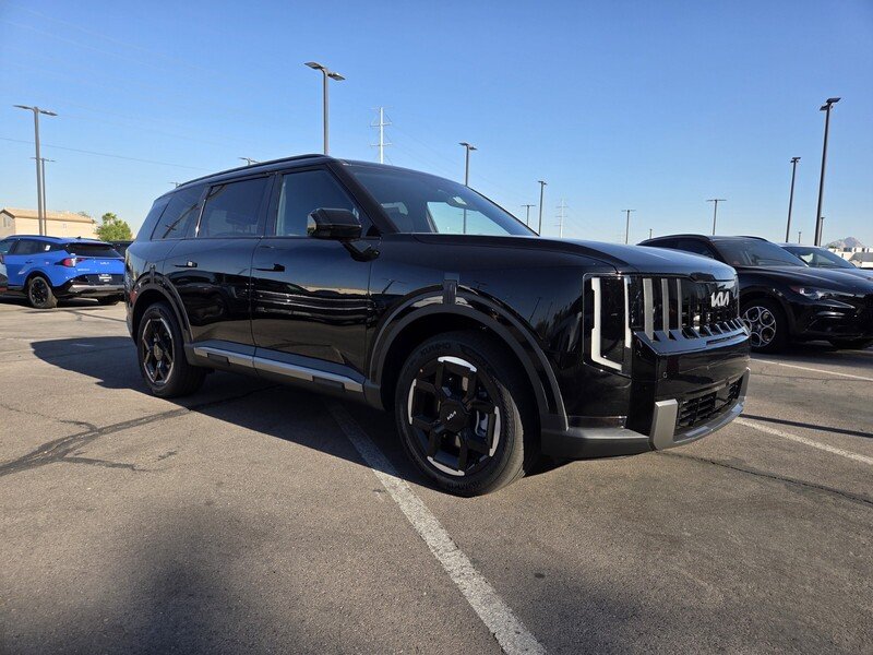 New 2027 Ebony Black Kia EX image 2