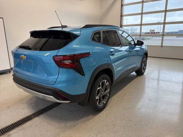 2026 Chevrolet Trax LT - Photo 9