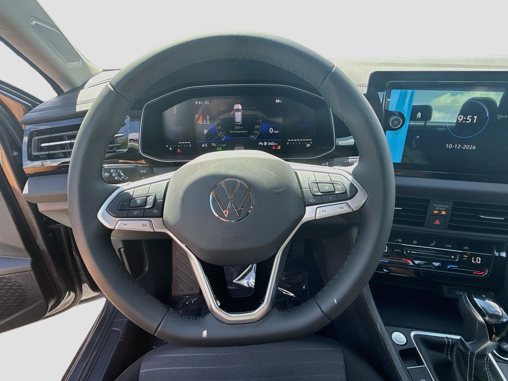 New 2027 Platinum Volkswagen S image 10