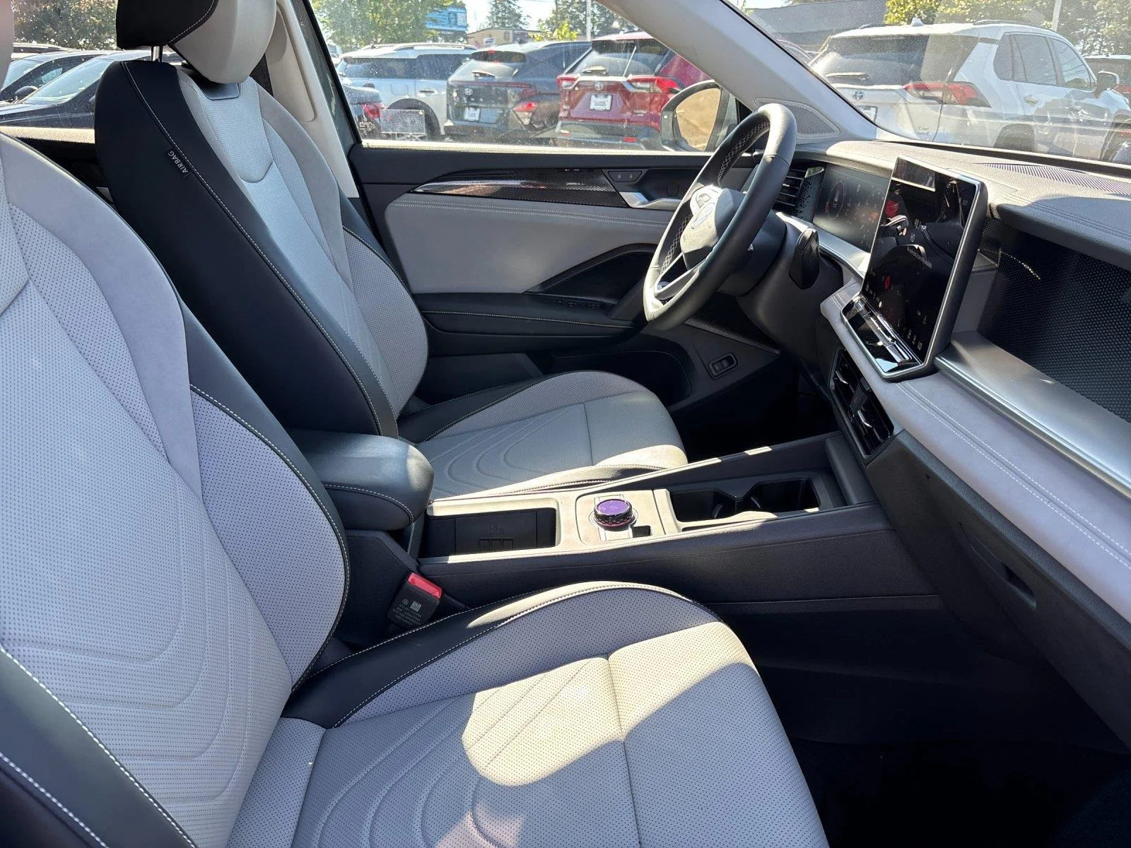 New 2026 Platinum Gray Metallic Volkswagen SE image 37