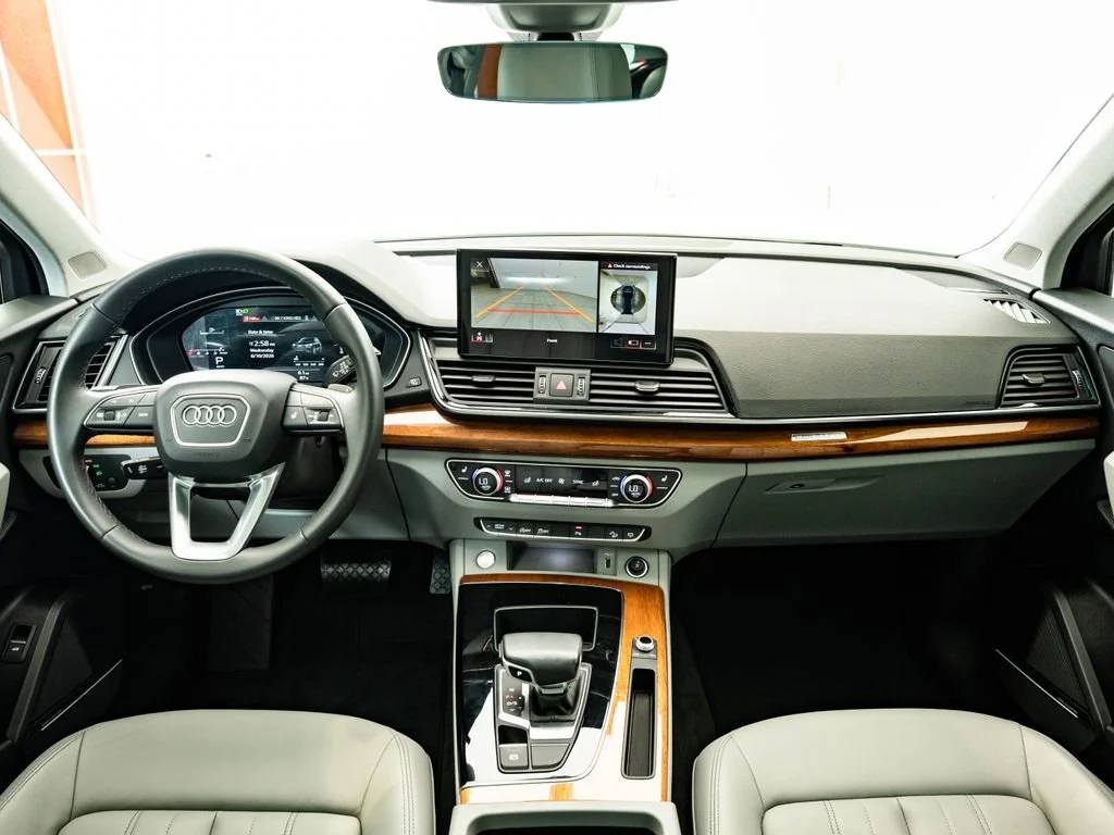 Used 2023 Black Metallic Audi 45 S line Premium image 4