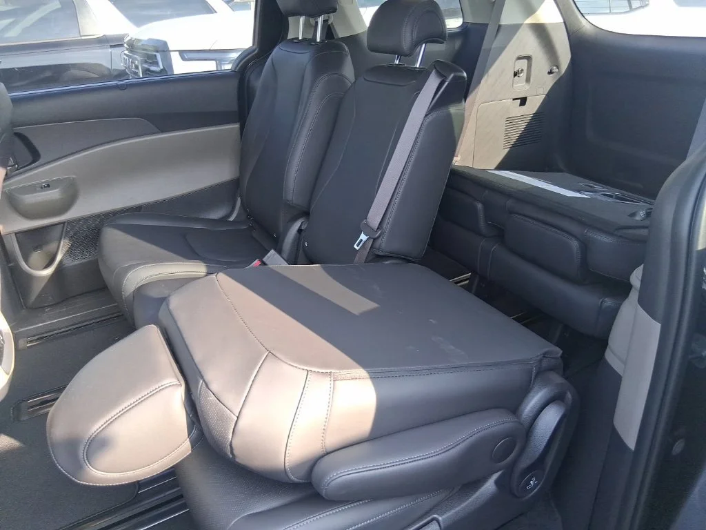 Certified Used 2026 Gray Kia EX image 15