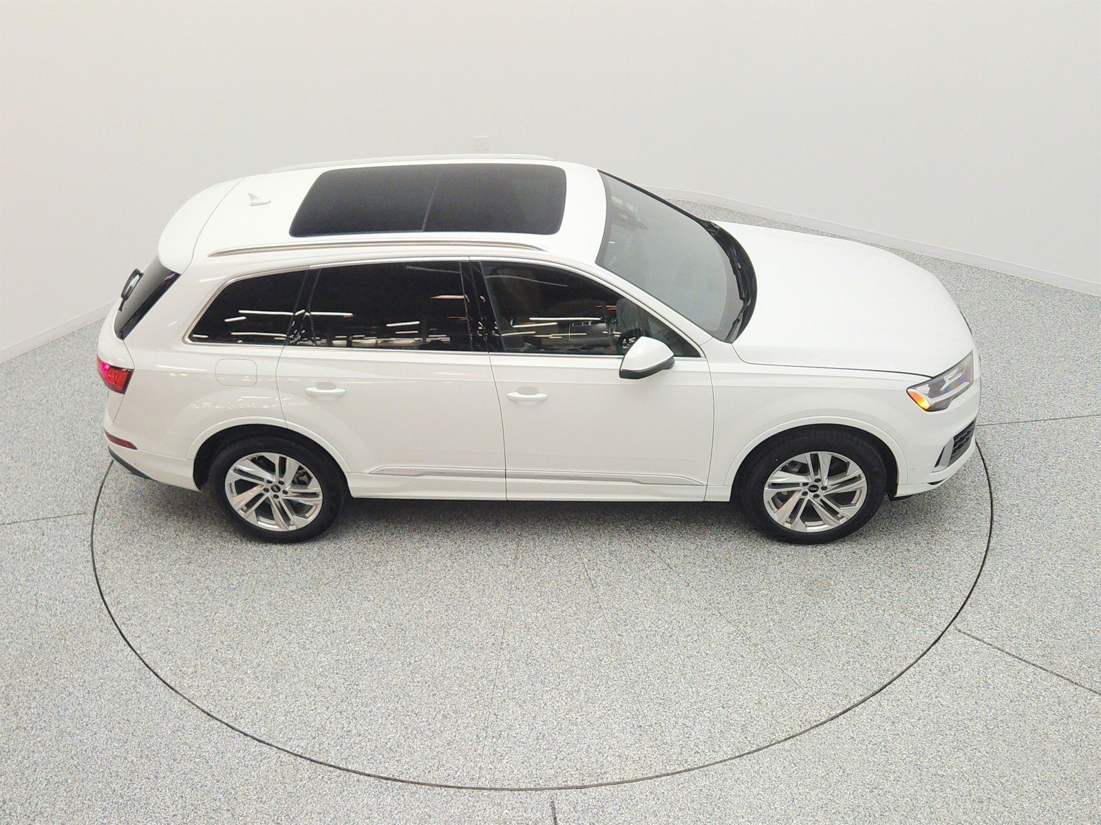 Used 2023 Carrara White Audi Premium 45 TFSI quattro image 25