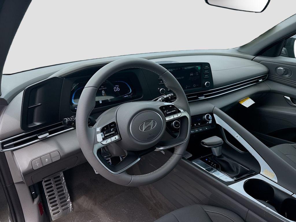 New 2026 Amazon Gray Hyundai SEL Sport Premium image 7