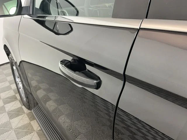 Used 2025 Black Metallic Ford Active image 13