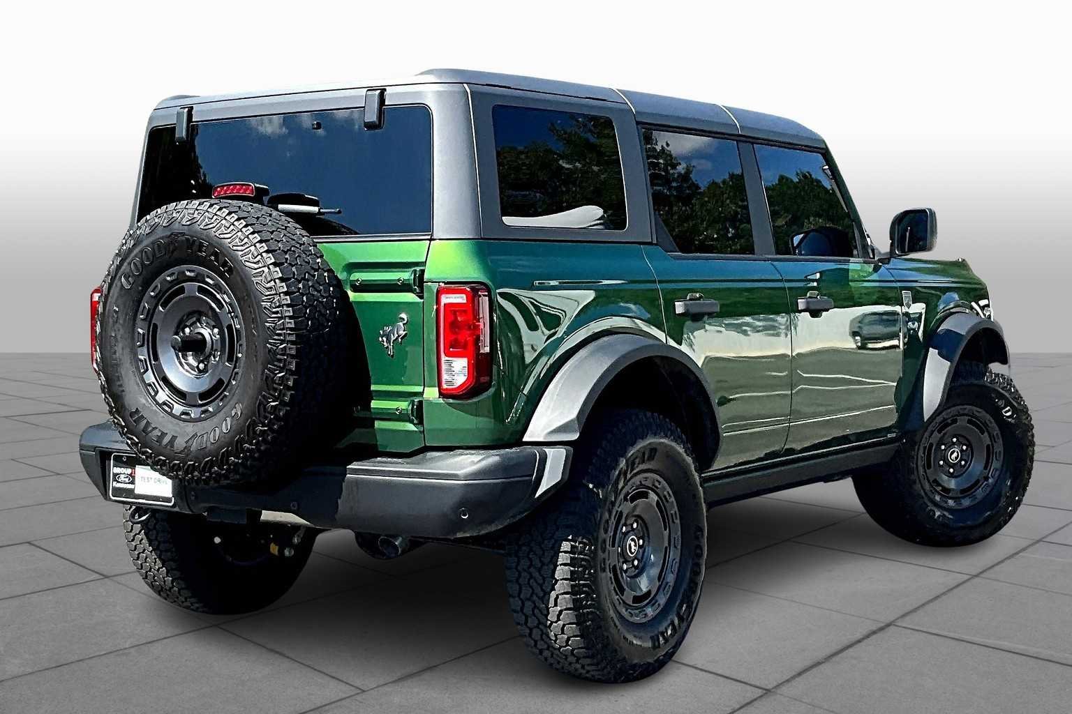 Used 2025 Eruption Green Metallic Ford Big Bend image 13