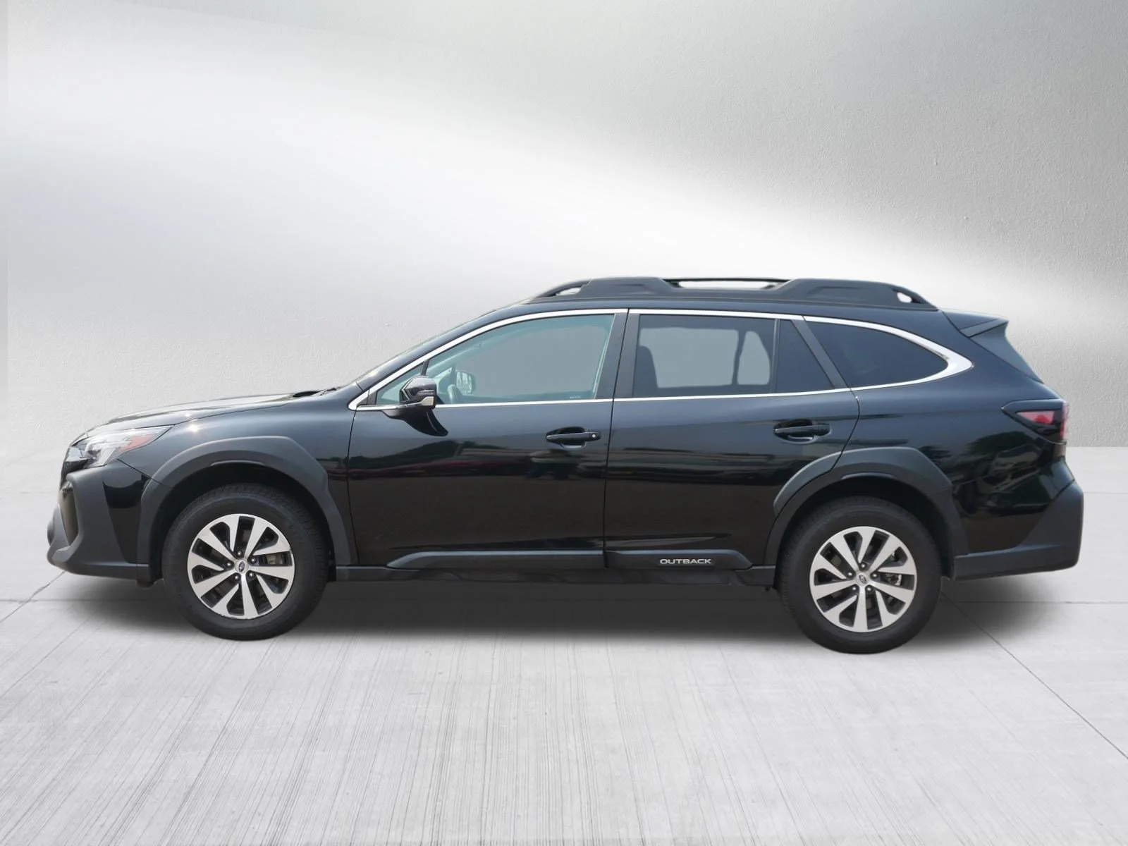 Used 2024 Crystal Black Silica Subaru Premium image 4