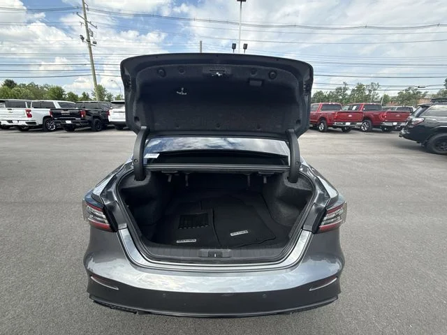 Used 2023 Gray Nissan SR image 23