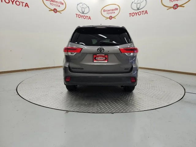 Used 2019 Gray Toyota XLE image 7