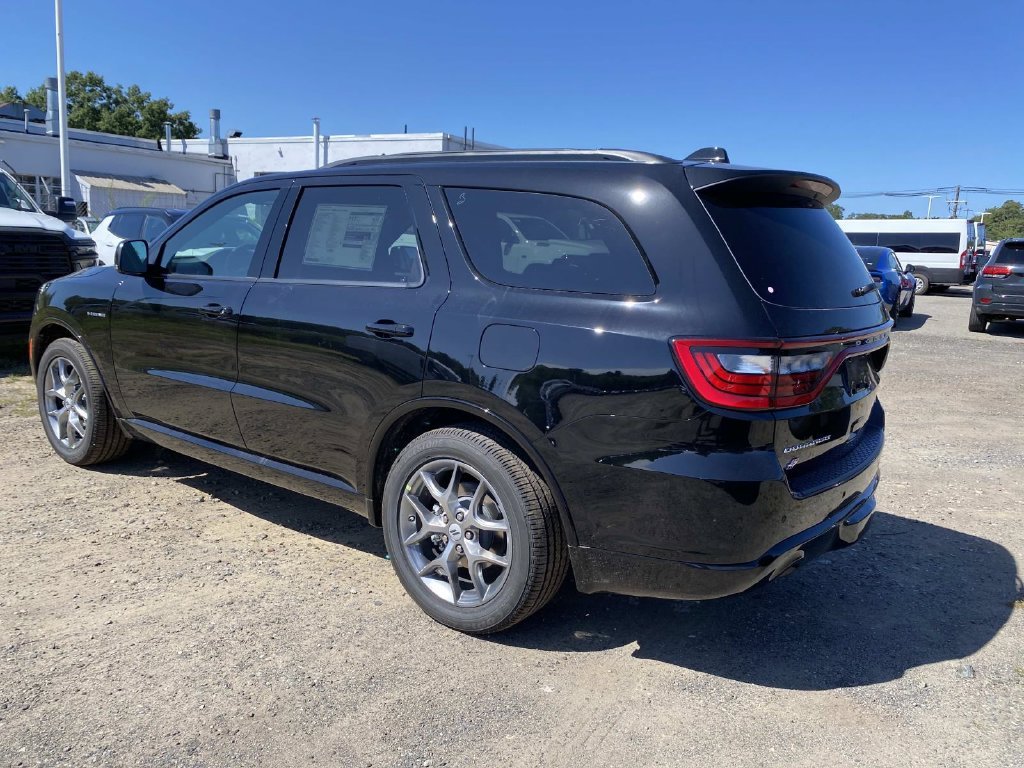 New 2027 Pitch-Black Exterior Paint Dodge GT image 3