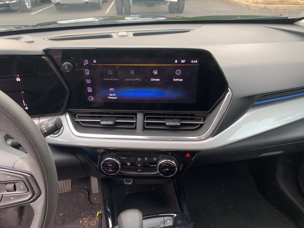 Used 2025 Black Chevrolet LT image 15