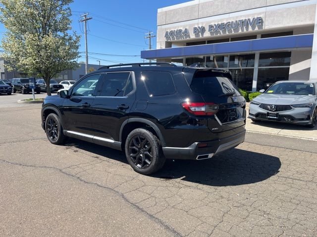 Used 2025 Crystal Black Pearl Honda Touring image 8