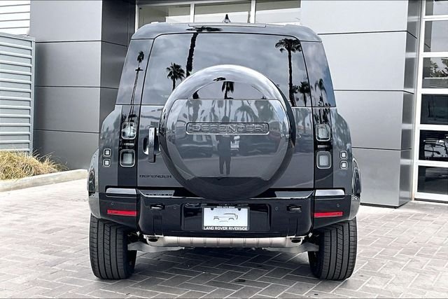 New 2026 Carpathian Grey LAND ROVER X-Dynamic SE image 4