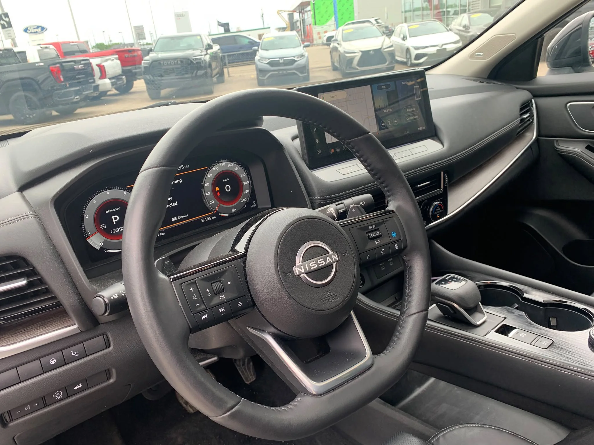 Certified Used 2024 2-Tone Everest White Tricoat Nissan Platinum AWD*Adaptive Cruise | Remote Start | Nav | 360 Cam | Htd Leather | Pano Roof | Htd Wheel image 6