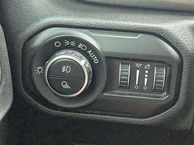 Used 2020 Hydro Blue Pearl Coat Jeep Sport image 23