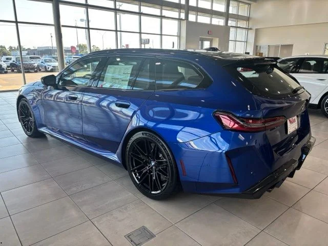 New 2027 Marina Bay Blue Metallic BMW Base image 5
