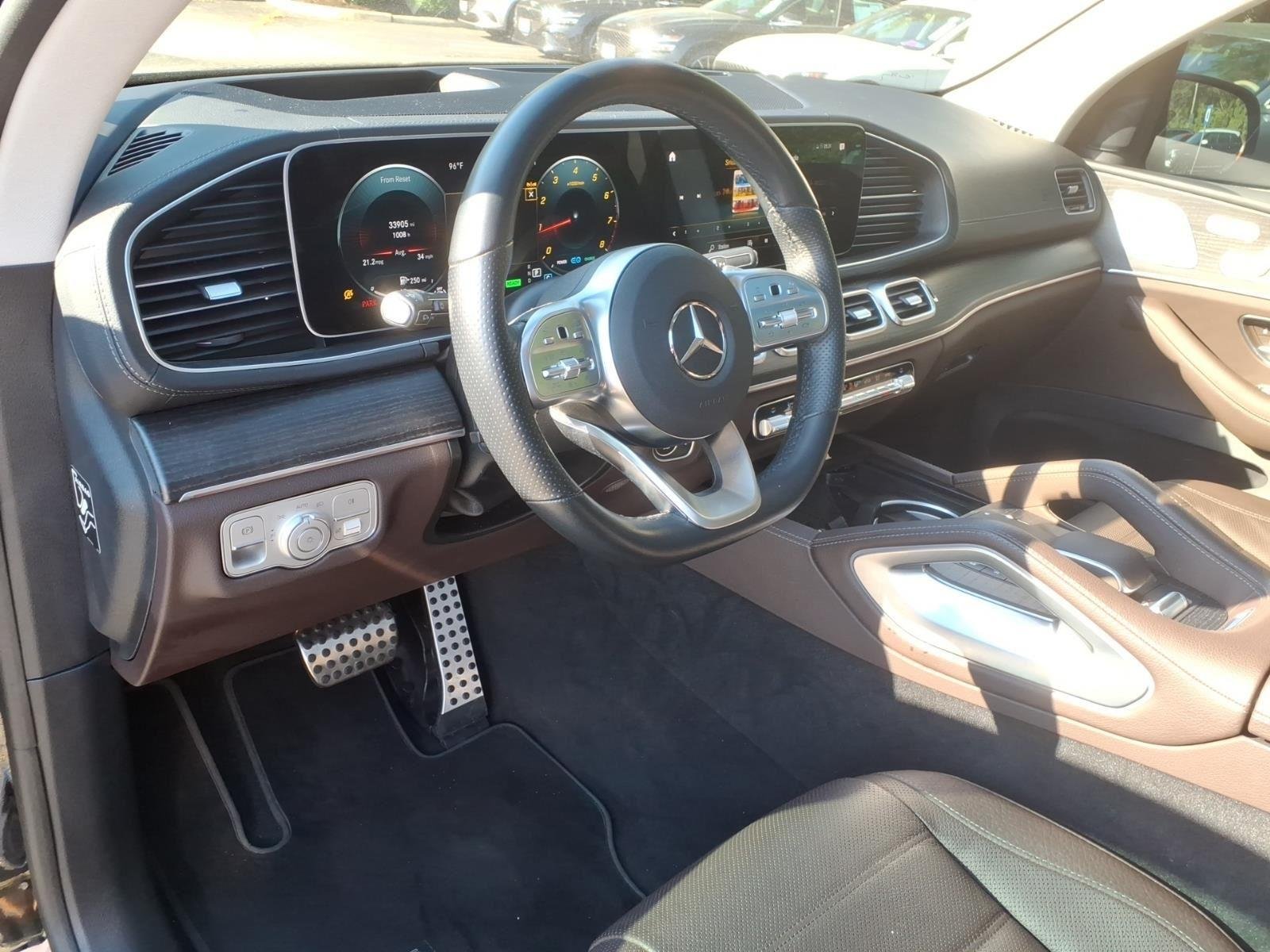 Used 2023 Obsidian Black Metallic Mercedes-Benz GLS 450 image 29
