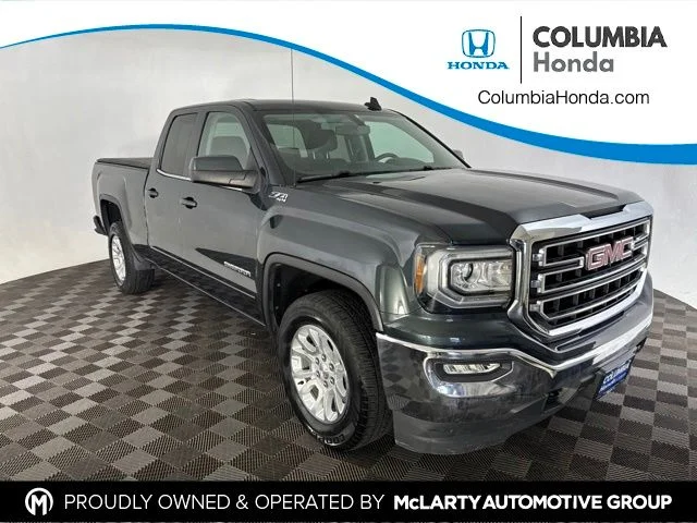Used 2017 Gray GMC SLE image 1