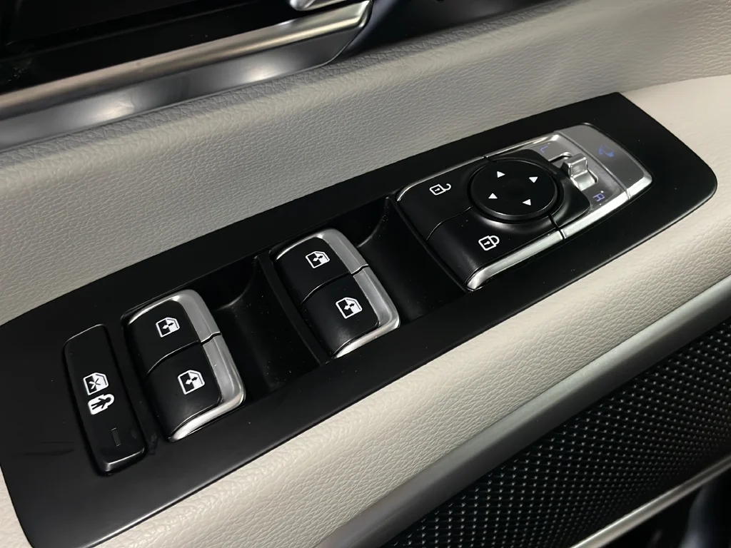 Used 2022 Gray Kia EX image 39