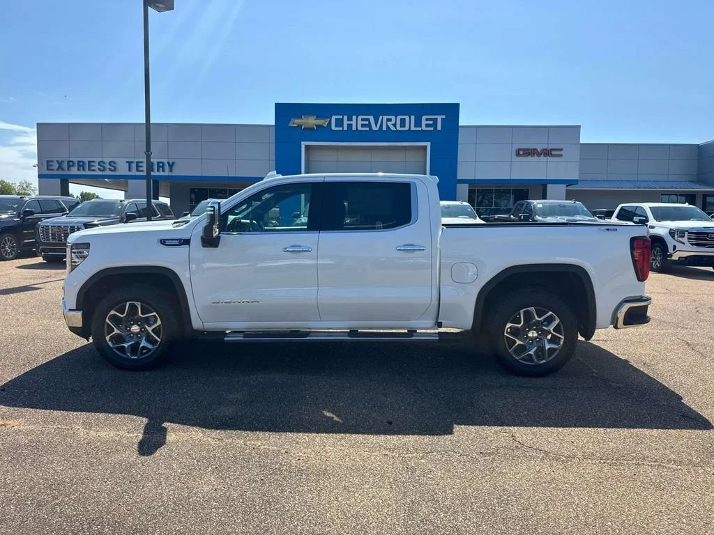 New 2026 Summit White GMC SLT image 5