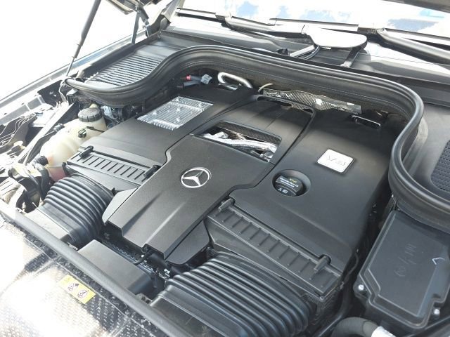 Used 2024 Gray Mercedes-Benz GLE 580 image 34