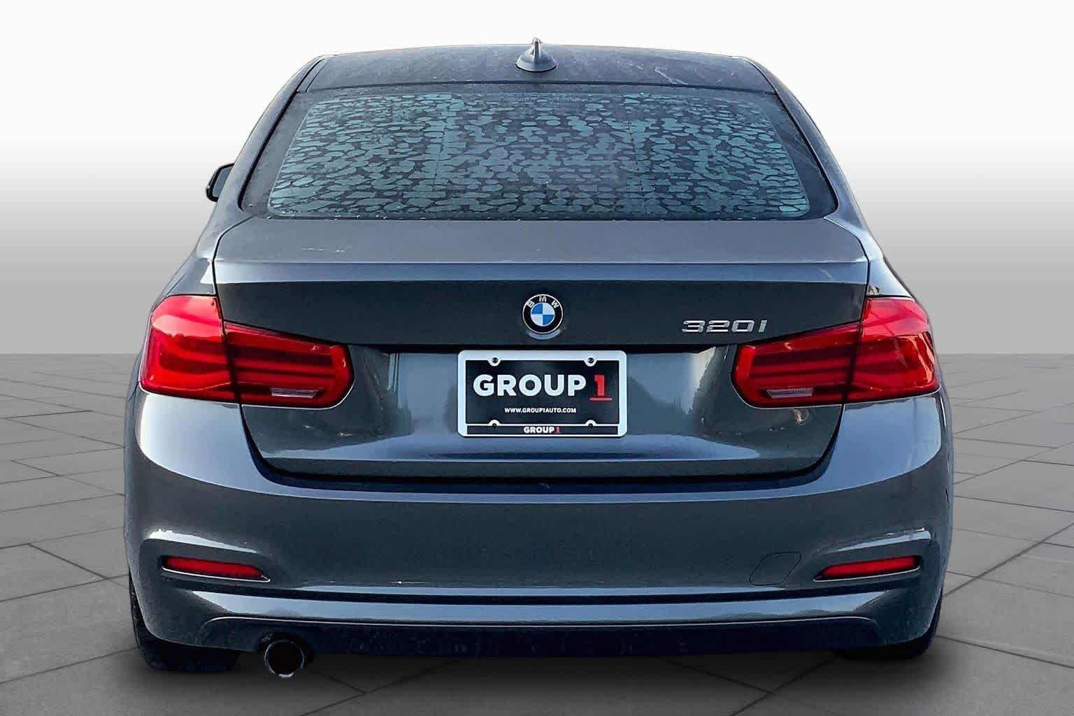 Used 2016 GREY BMW 320i image 5
