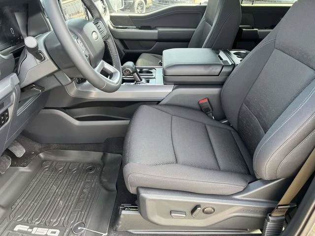 New 2026 Carbonized Gray Metallic Ford XLT image 12