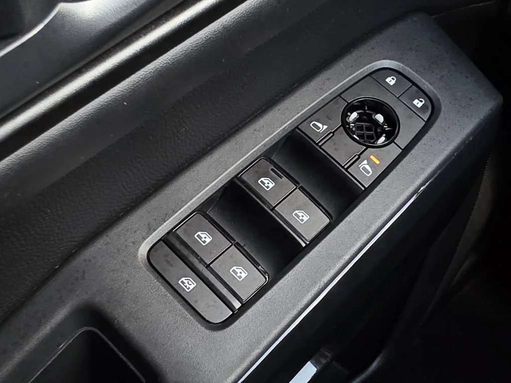 Used 2024 Silver Nissan SV image 25