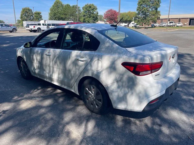 Used 2020 White Kia LX image 3