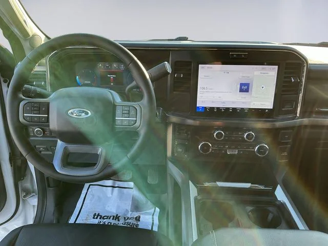Used 2025 White Ford Lariat image 10
