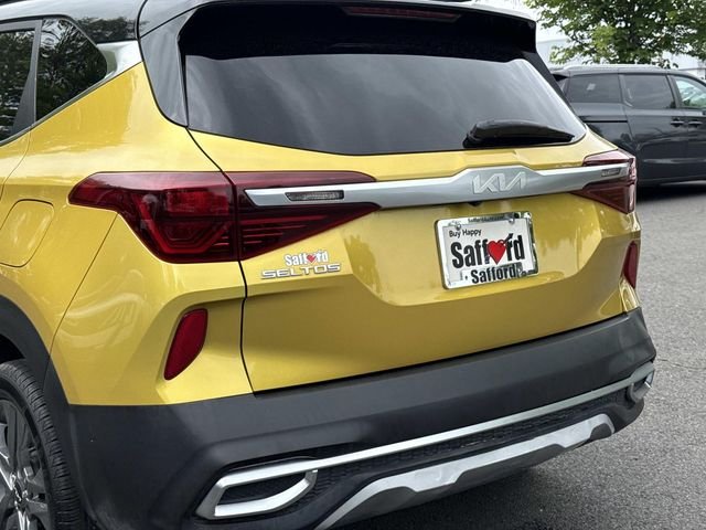 Used 2022 Yellow Kia S image 10