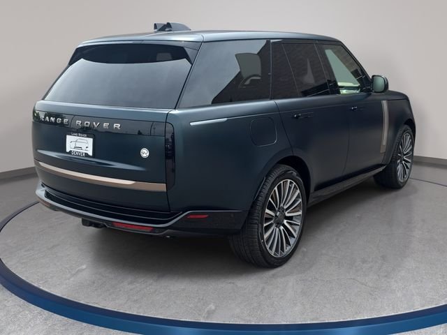 New 2026 British Racing Green Satin Land Rover SV image 5