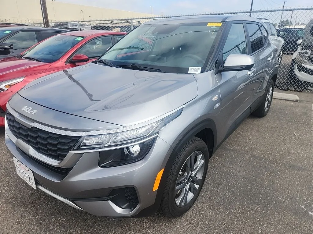 Used 2023 Gray Kia LX image 4
